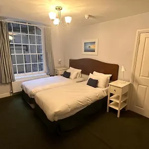 Bed & Breakfast House, Hove